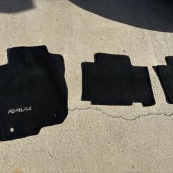 RAV4 car mats