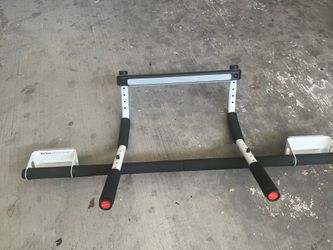 Pull Up Bar