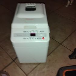 Bread Maker 