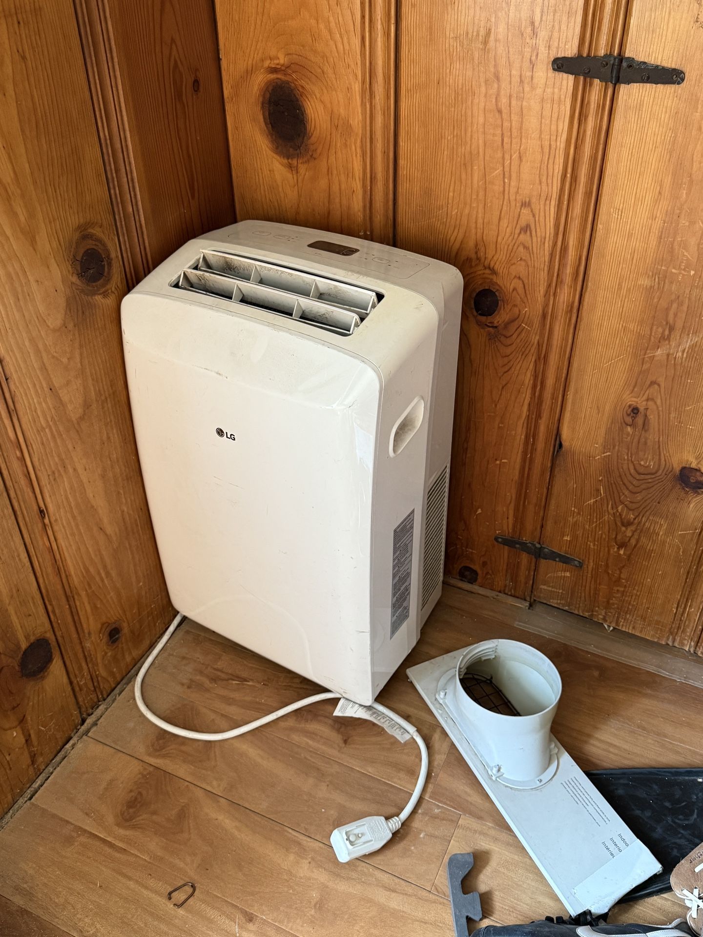 LG Rolling Air Conditioner 