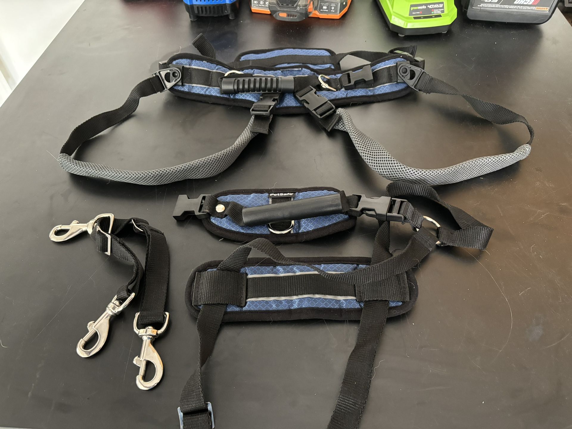 Dog Harness And Crate Is Large 42x28x30