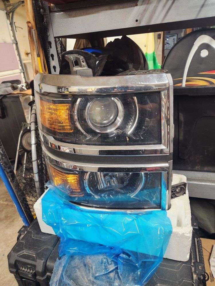 Headlight Assembly For 2014 Chevy Siverado