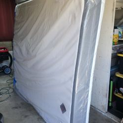 TEMPUR-PEDIC Tempur-adapt 1.0 MEDIUM 11" California King MATTRESS