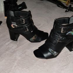 Black Wedge New