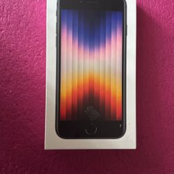 New iPhone SE Never Used. Excellent Condition 
