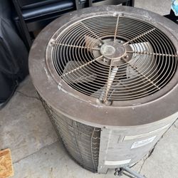 2.5 Ton A/C Unit  R22 , Its An Oldie ! But Works Great!