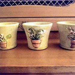 Adorable Set Of 3 Pretty Flowerpot Candleholders.. Party lite 