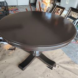 Dining Room Table 
