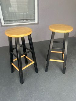 2 Wooden Bar Stools