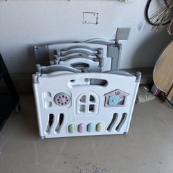 Folding Baby Gate/pen
