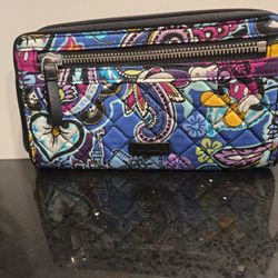 Vera Bradley Mickey Paisley Celebration 