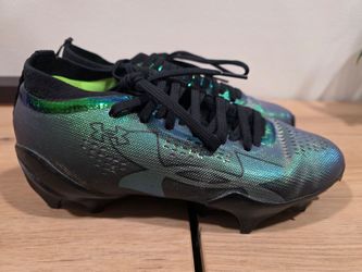 Under Armour Blur Football Cleats - Iridescent Blue/Green - Youth/Men's 5.5 - Used