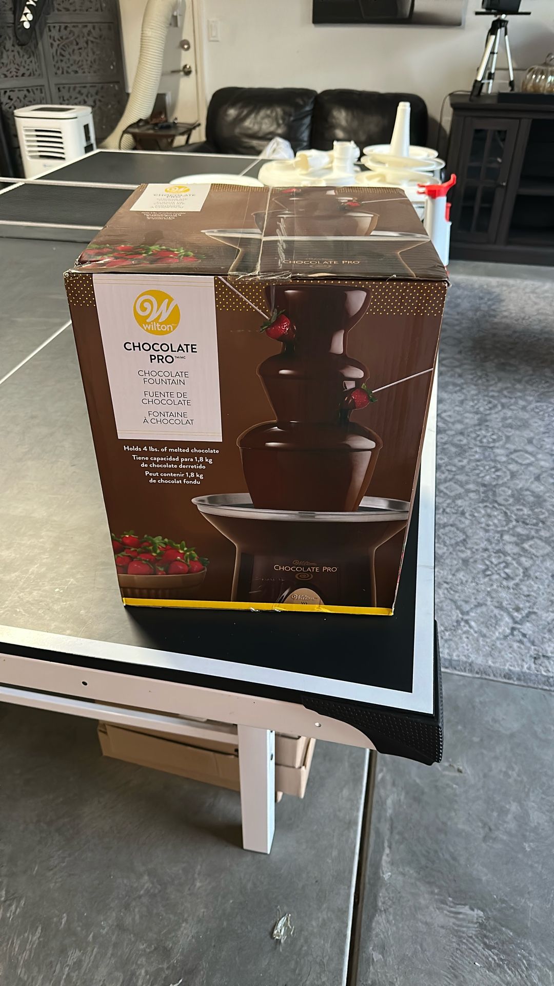 Chocolate fountain