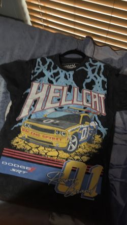 Hellcat large shirt
