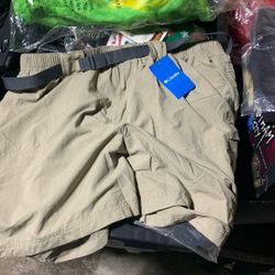 Columbia Women Shorts