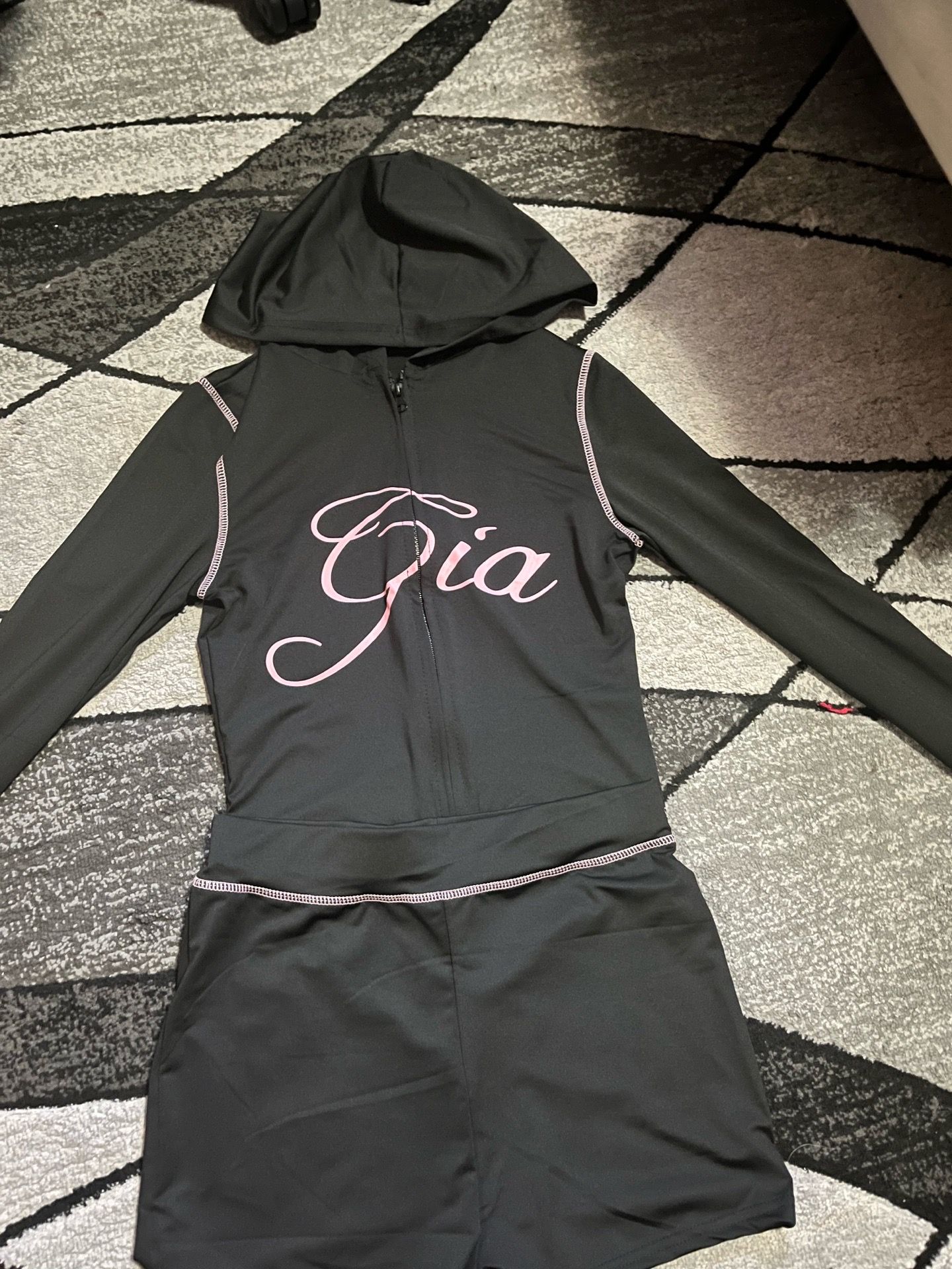 Women’s tracksuit