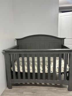 Baby crib