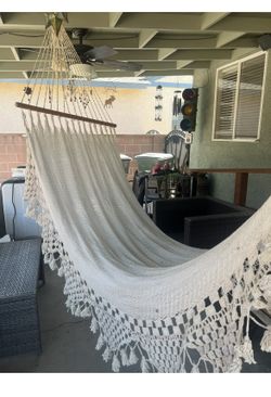hammock macrame like new
