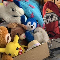 Girls Room Clearout $20 All