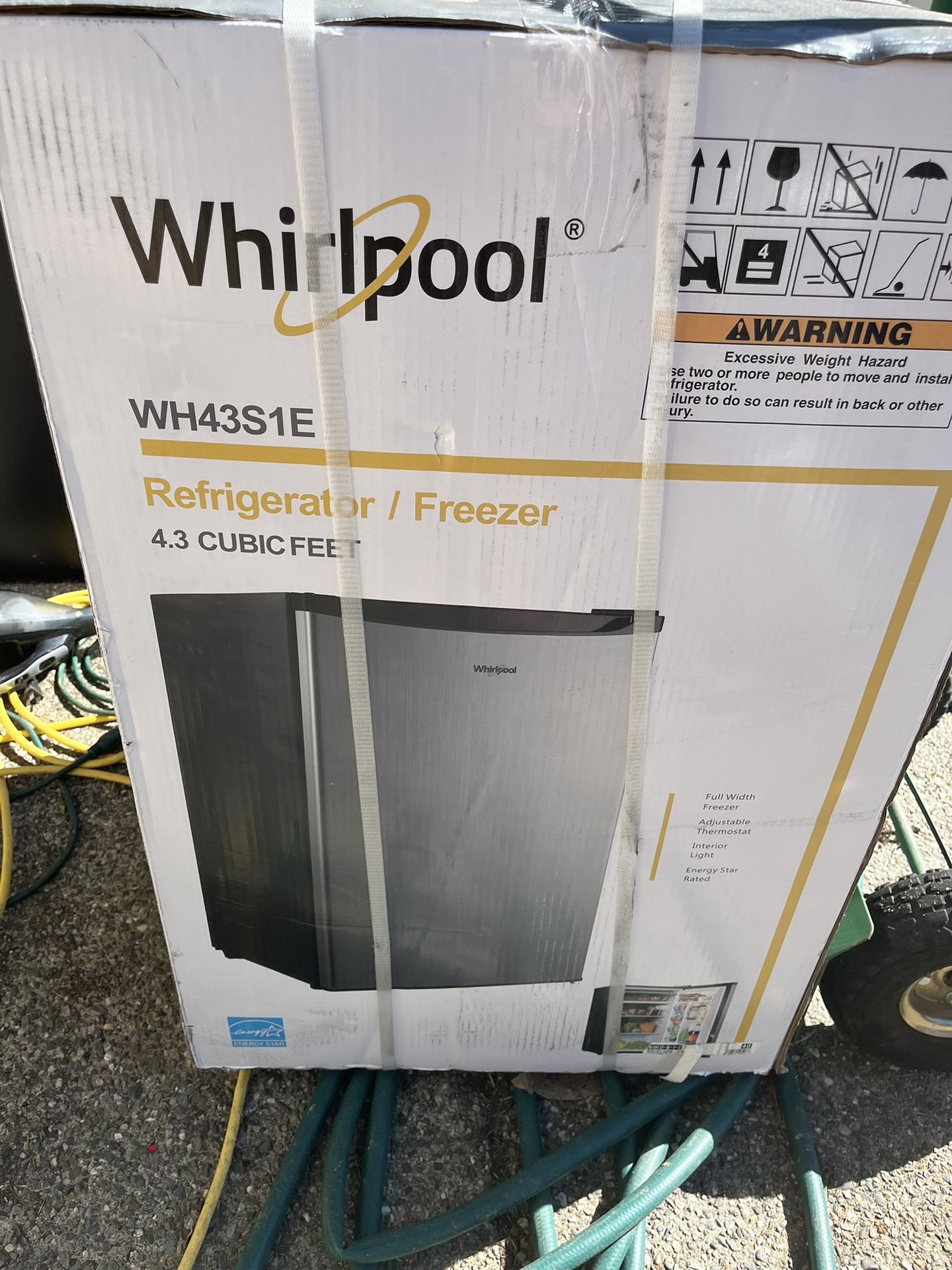 Whirlpool Mini Fridge Brand New