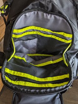 SpiderWire FISHING BACKPACK (New) for Sale in Bonney Lake, WA