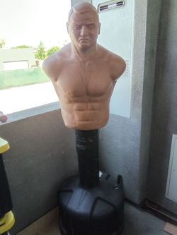 Boxing man