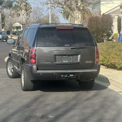 Yukon Denali GMC 2011