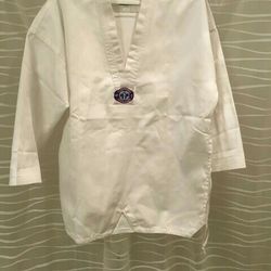 Size 2 White Taekwondo/Karate Uniform