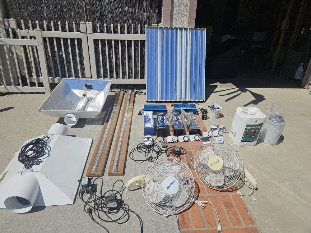 Hydroponic Grow Equipment