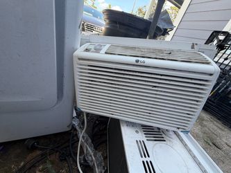 Air conditioner wall unit NOT WORKING