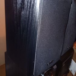 INFINITY PRIMUS P142 Bookshelf Speakers