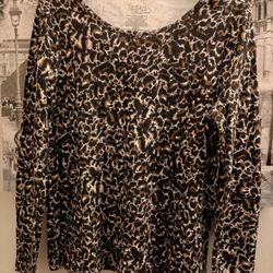 Ladies Leopard Print Shirt.