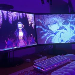 White Razer Gaming Keyboard 