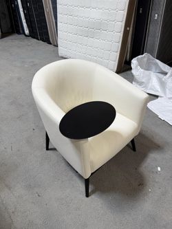 Power Lounge Chair
