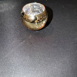 Tea candle holders gold