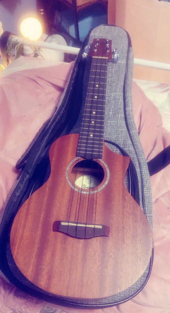 Ibanez Ukulele