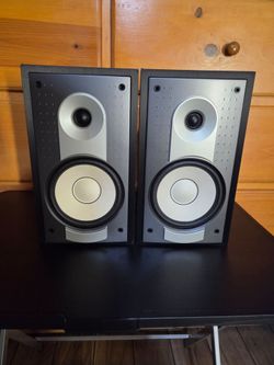 Yamaha NS-AP6500F Bookshelf Speakers (Pair). Works