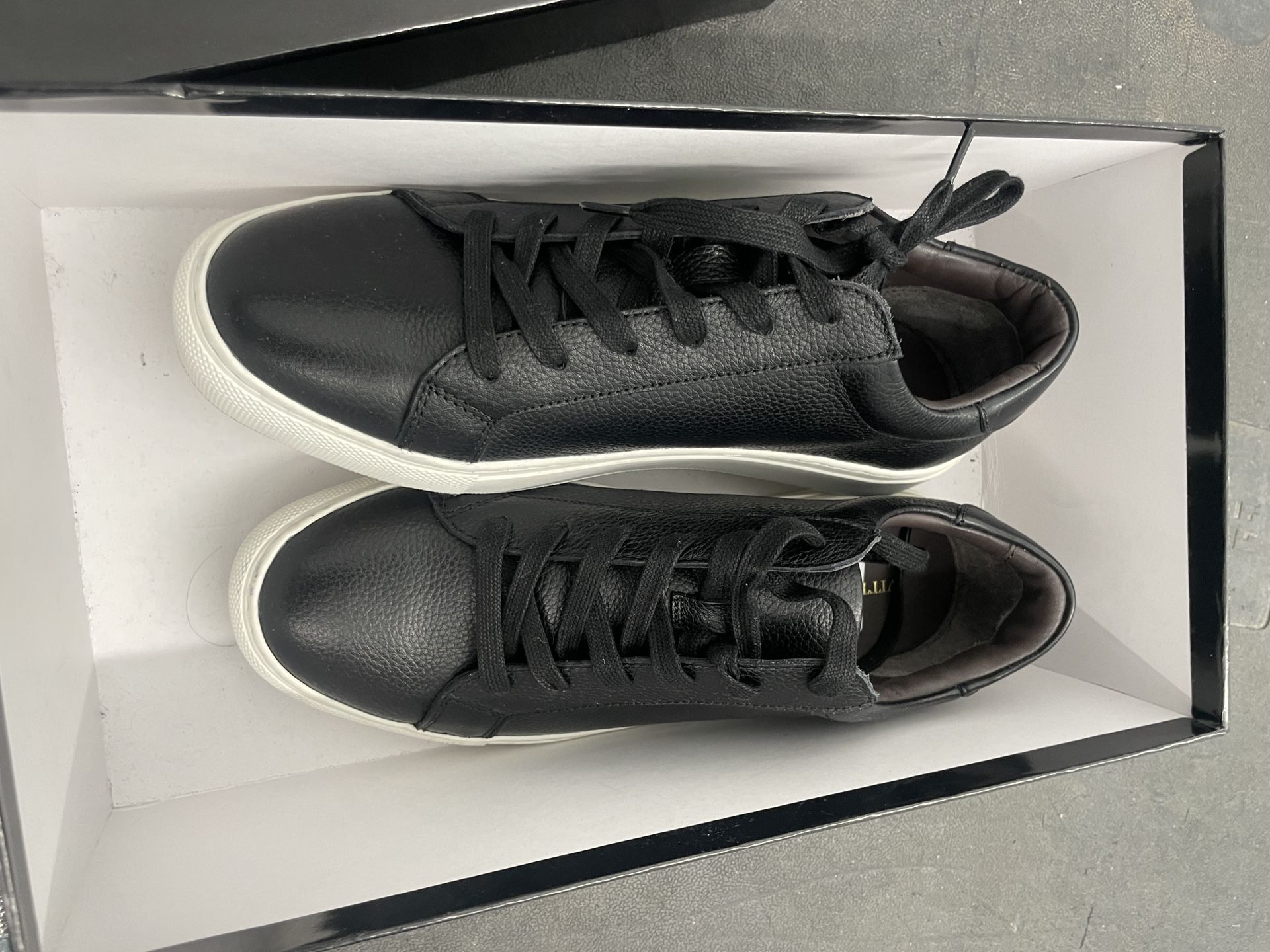 Vittorio Russo Size 8.5