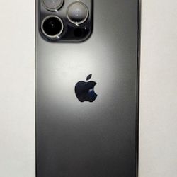 iPhone 15 pro Max 256GB, Blue Titanium, spectrum locked with clear case
