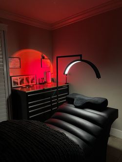 Esthetician/ Tattoo light