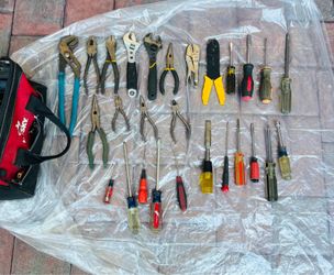 “Large Mixed Hand Tool Set With Tool Bag – Pliers, Screwdrivers, Wrenches & More”