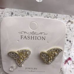Butterfly Diamond Stud Earring for Ladies,Cute Butterfly Earrings for Women Girls Great Gift