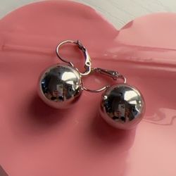 Earrings-aretes