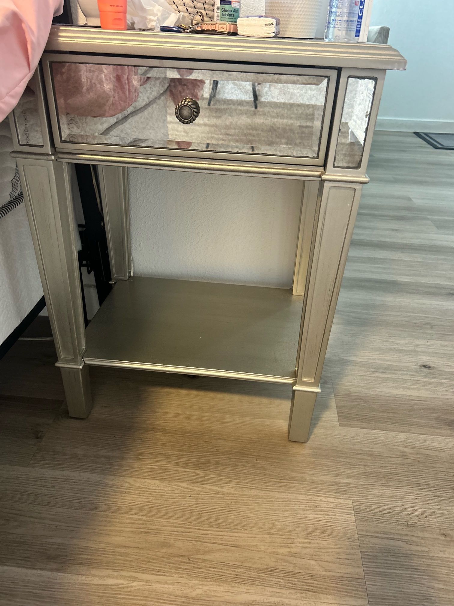 Set of 2 Mirrored Nightstands – Great Condition!