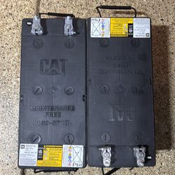 CAT Heavy Duty Batteries – 153-5710 (Group 4D)