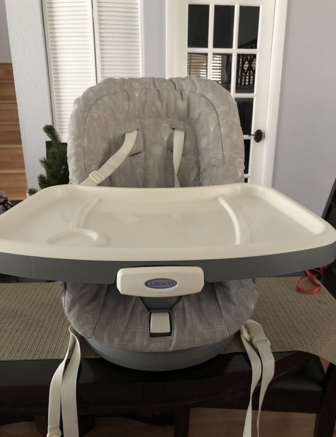 Graco Feeding booster chair