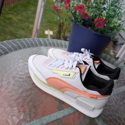 Puma Women's 9.5