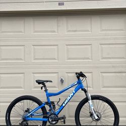 Giant Yukon FX – Full Suspension Mountain Bike - Medium frame - Bicycle