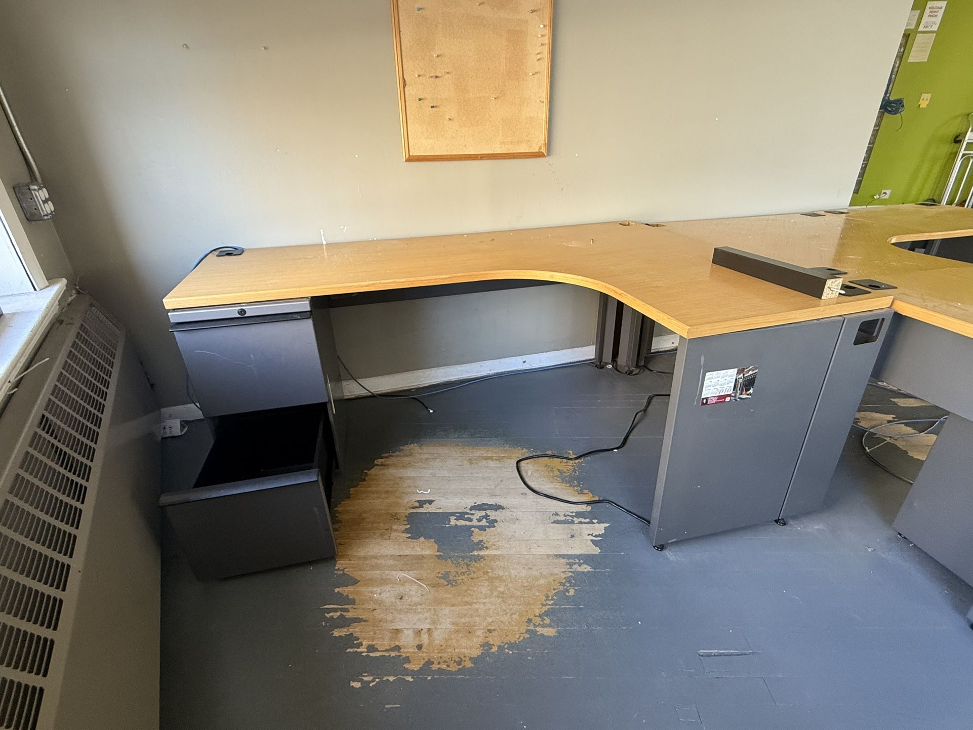 Office Desk - 6'1" x 4'1"