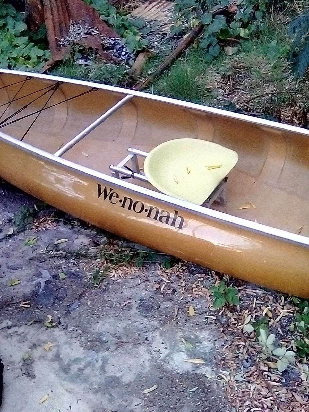 MUST SELL TODAY !!!Wenonah encounter/expedition canoe
